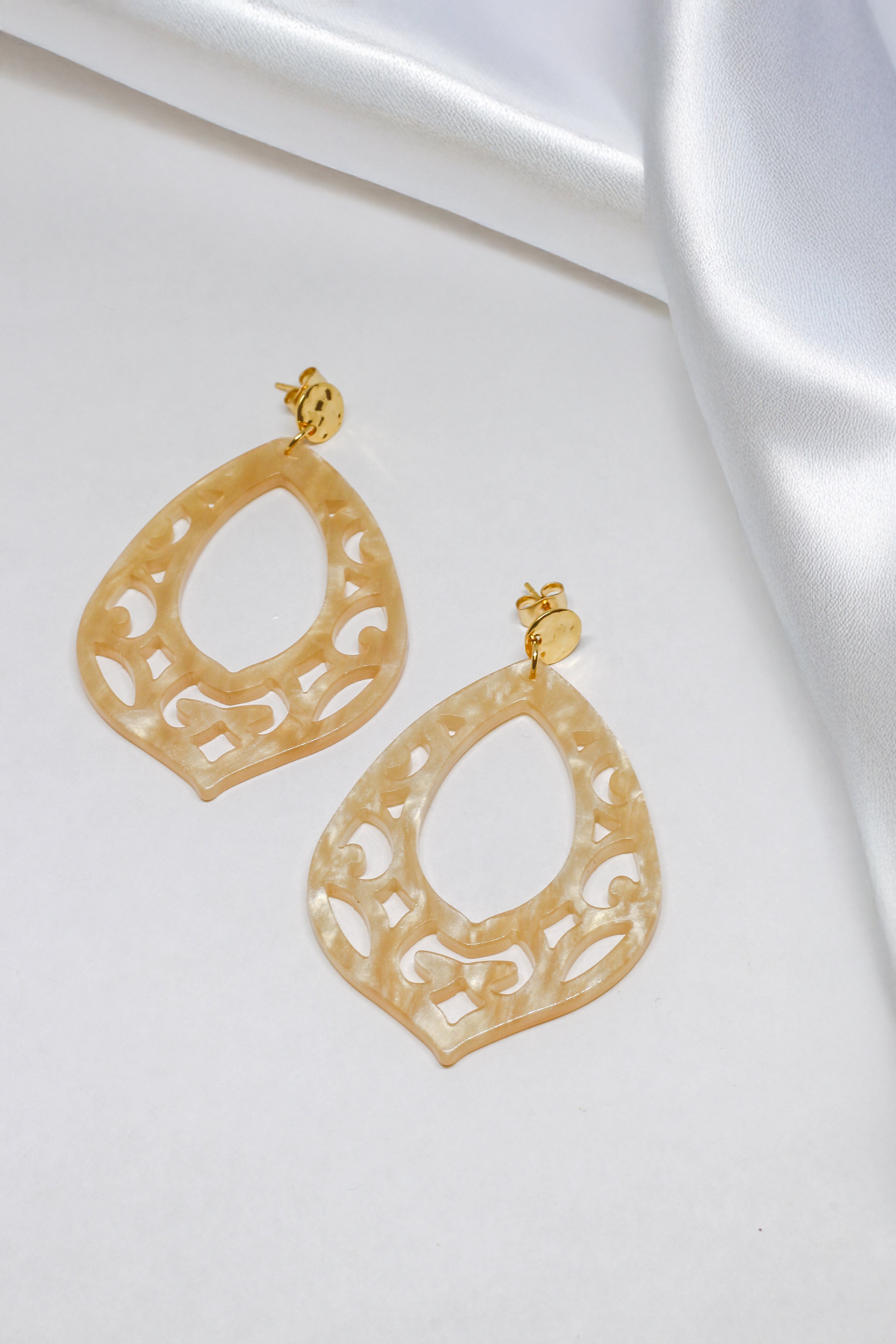 Ohrringe - Beige Shine - Lovesign - Handmade in Tyrol