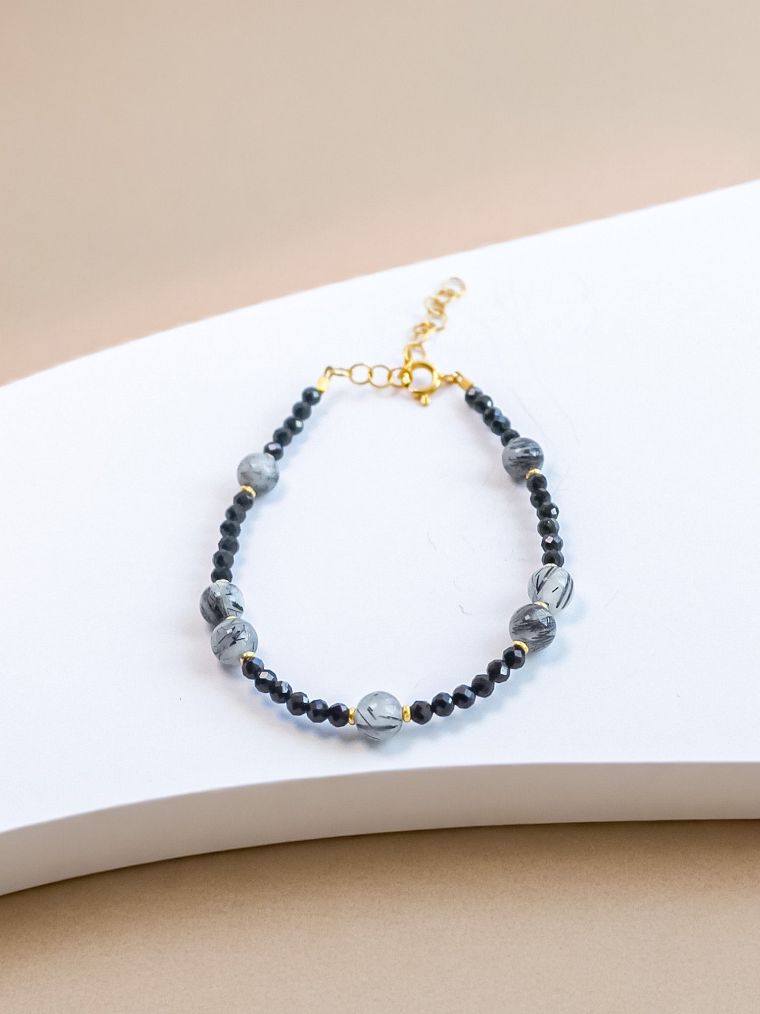 Steinarmband Gelbgold - Lunara - Lovesign - Handmade in Tyrol