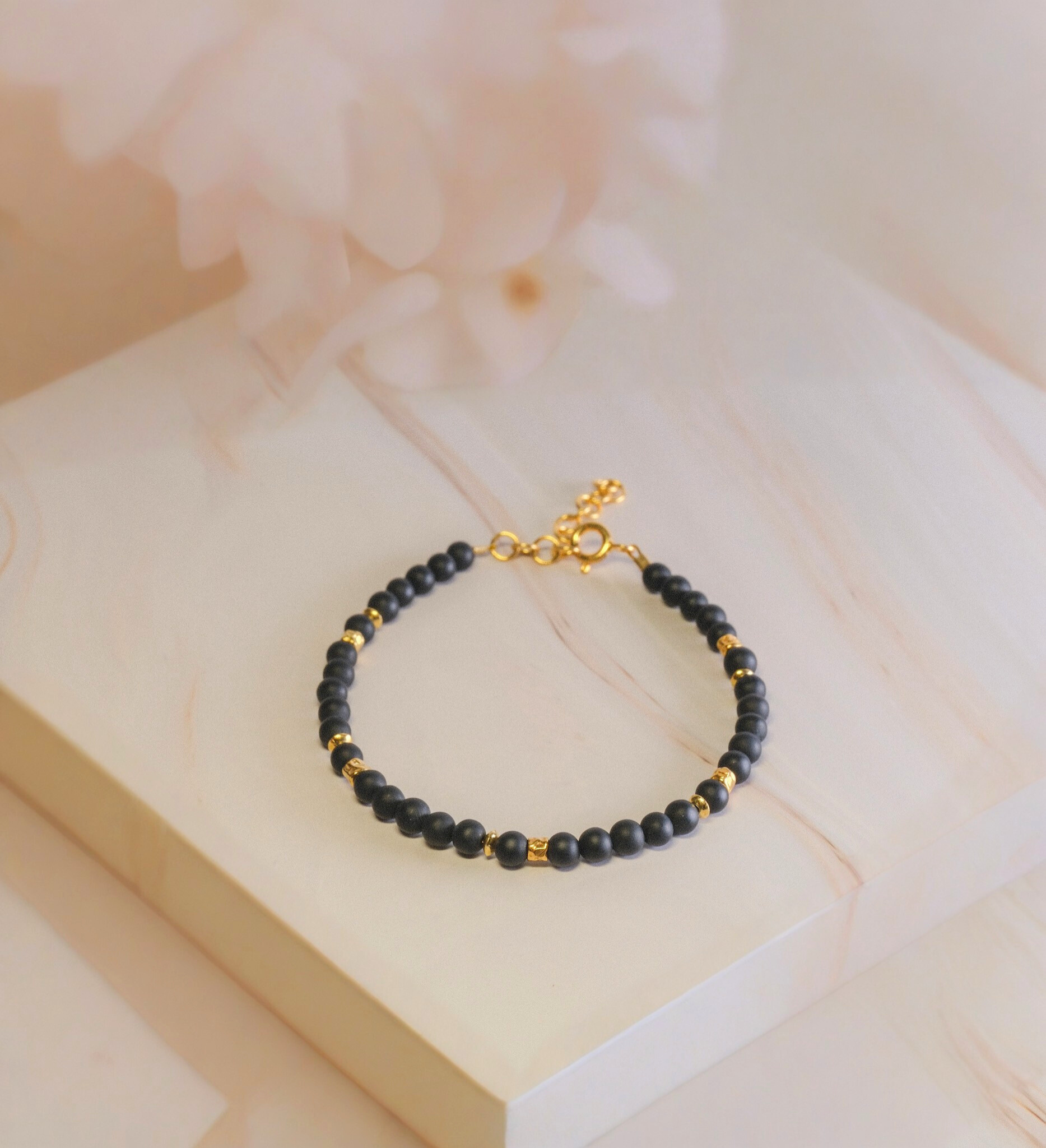 Steinarmband Gelbgold - Dorata - Lovesign - Handmade in Tyrol