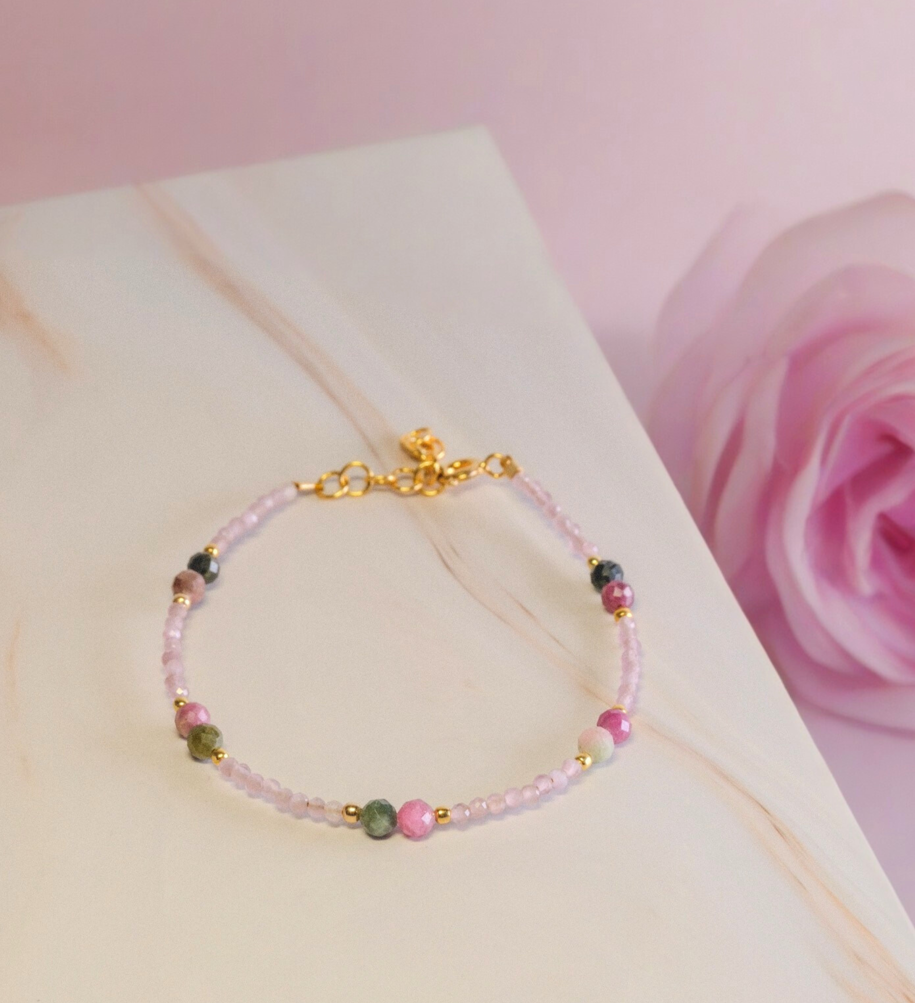 Steinarmband Gelbgold - Carezza - Lovesign - Handmade in Tyrol