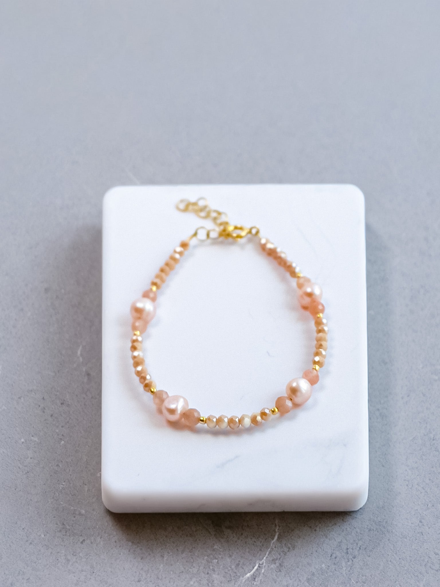 Steinarmband Gelbgold - Aurelia - Lovesign - Handmade in Tyrol