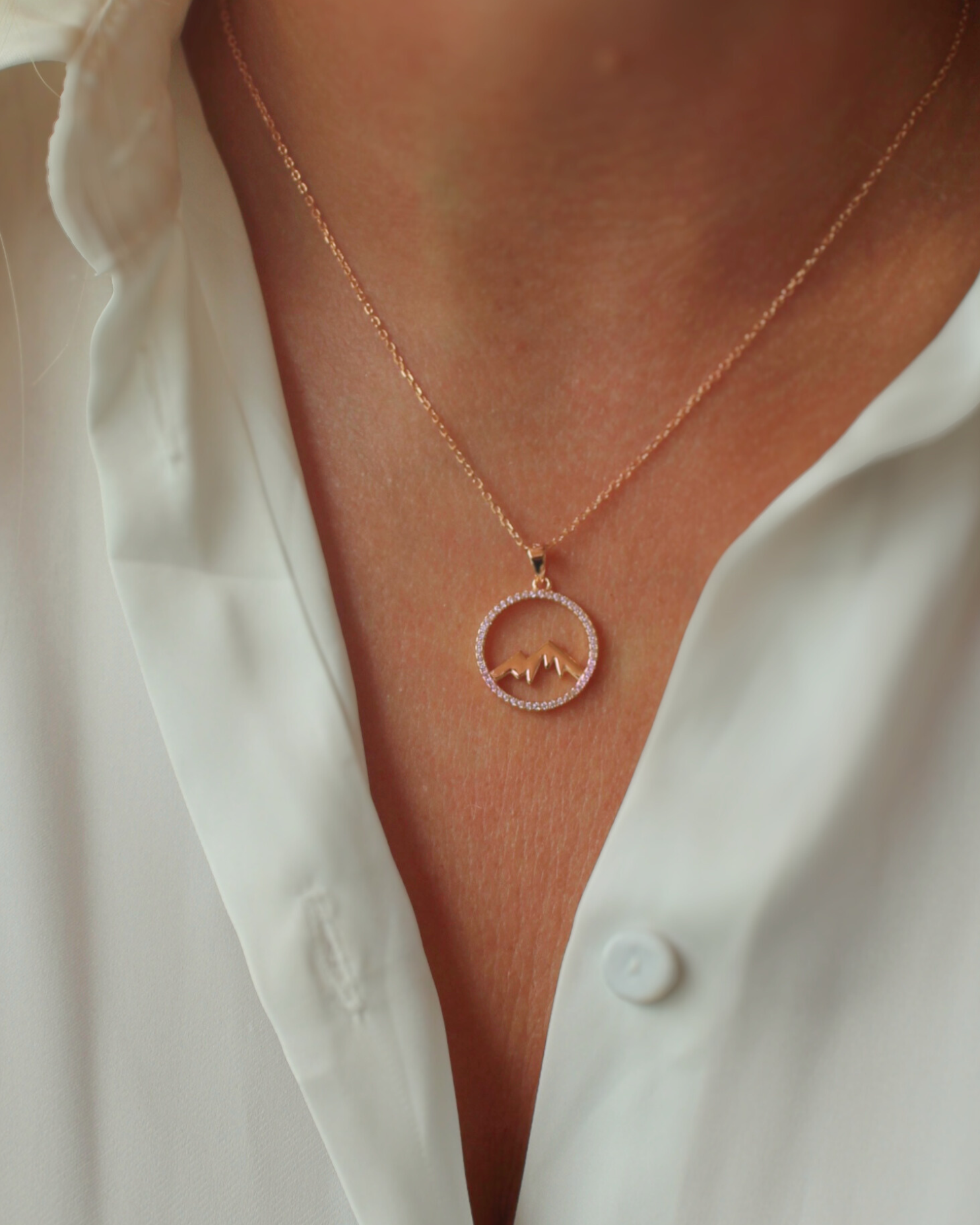 Berghalskette mit steinen in sterlingsilber 14kt vergoldet